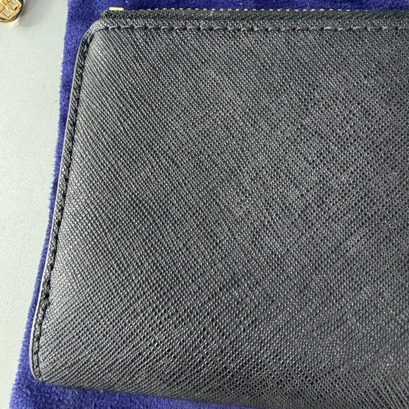 NWOT Tory Burch Robinson Bi-Fold Leather Wallet in Black - Picture 6 of 15